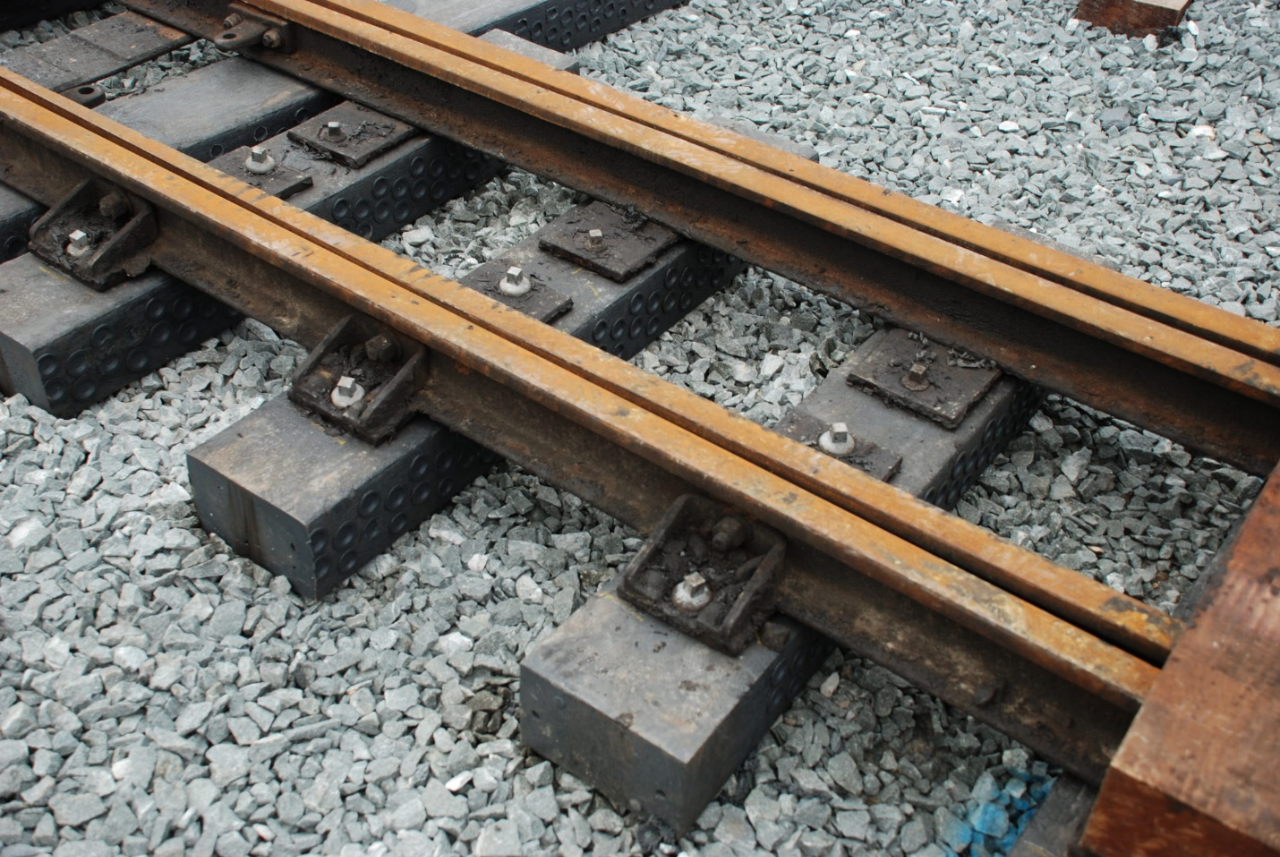 Стандарты серии ISO 12856 являются международными руководящими принципами, связанными с композитными материалами